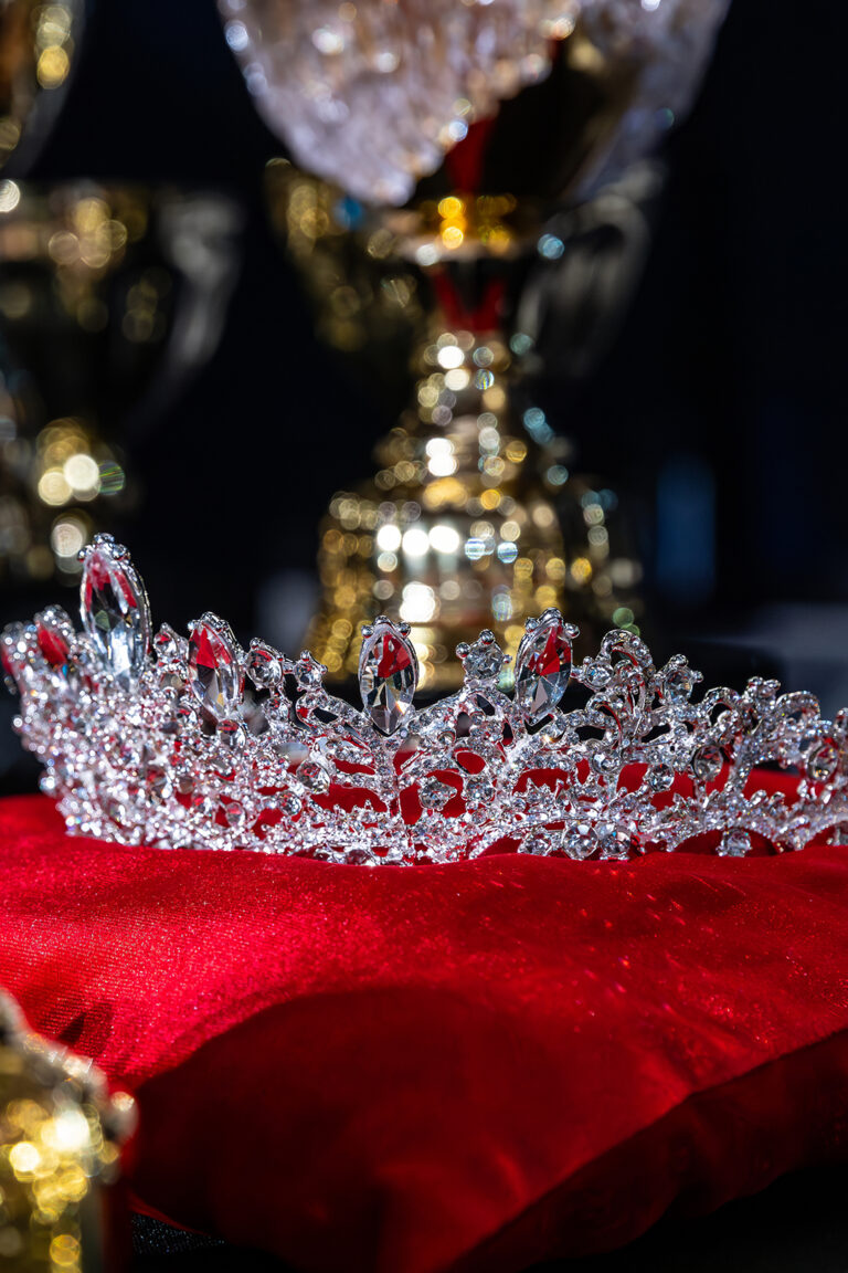 Royal Ball 2025 diadema